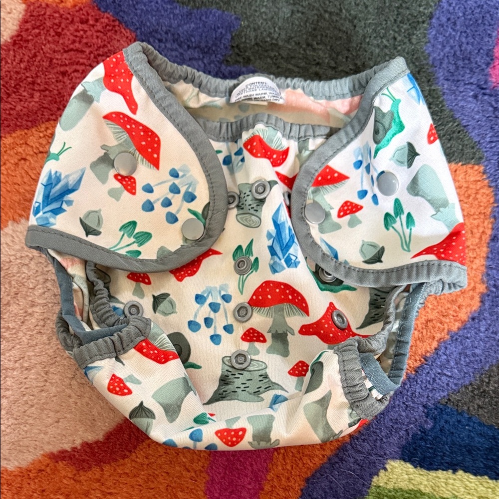 Thirsties diaper cover, GUC, size Two, Snap closure, adjustable snaps